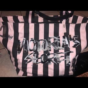 VICTORIA SECRET LARGE  TOTE BAG NWT!!!